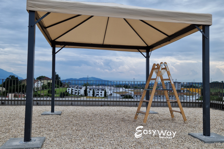 Easy Way Services GmbH – Professionelle Montage eines Pavillons in Zug.